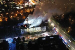 Pożar budynku byłego szpitala MSWiA w Kielcach - Radio Kielce