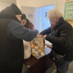 15.12.2023. Sandomierz. Paczki żywnościowe od Caritas Diecezji Sandomierskiej / Fot. Grażyna Szlęzak - Radio Kielce