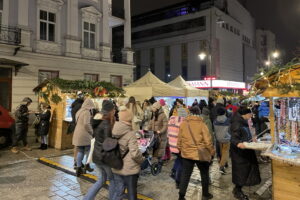 17.12.2023. Kielce. Jarmark Świąteczny. / Fot. Michał Kita - Radio Kielce