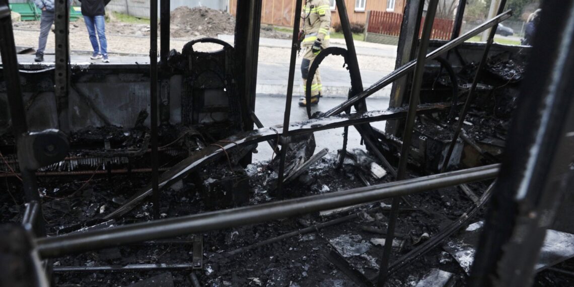 17.12.2023. Kielce. Pożar autobusu. / Fot. Jarosław Kubalski - Radio Kielce