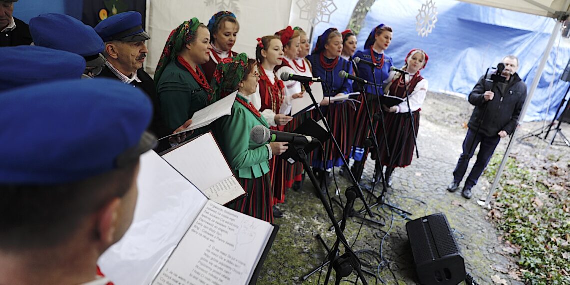 17.12.2023. Kielce, Dworek Laszczyków. Kiermasz świąteczny. / Fot. Jarosław Kubalski - Radio Kielce