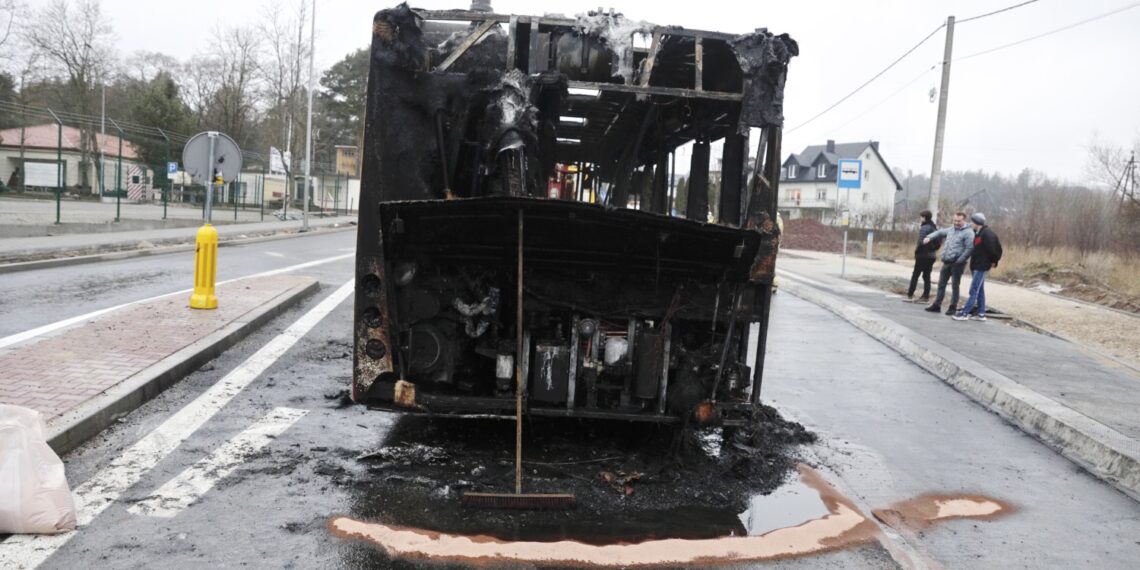 17.12.2023. Kielce. Pożar autobusu. / Fot. Jarosław Kubalski - Radio Kielce