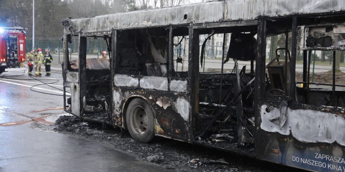 17.12.2023. Kielce. Pożar autobusu. / Fot. Jarosław Kubalski - Radio Kielce