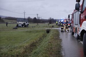 26.12.2023. Huta Nowa. Wypadek / Fot. Jarosław Kubalski - Radio Kielce