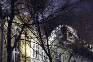 12.12.2023 Kielce. Pożar budynku dawnego szpitala MSWiA / Fot. Jarosław Kubalski - Radio Kielce
