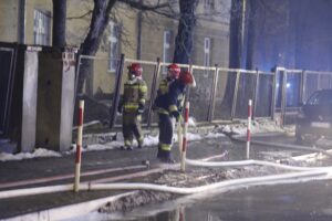 Pożar budynku byłego szpitala MSWiA w Kielcach - Radio Kielce