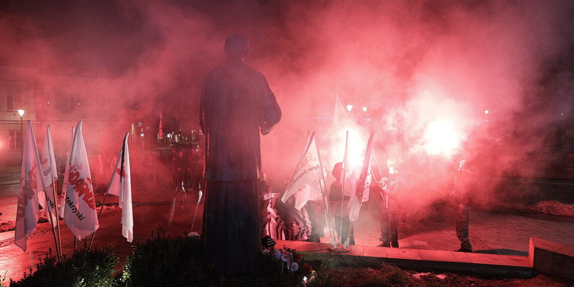 13.12.2023 Kielce. Uroczystości pod pomnikiem księdza Jerzego Popiełuszki w rocznicę wprowadzenia stanu wojennego / Fot. Jarosław Kubalski - Radio Kielce