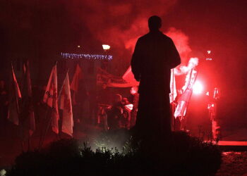 13.12.2023 Kielce. Uroczystości pod pomnikiem księdza Jerzego Popiełuszki w rocznicę wprowadzenia stanu wojennego / Fot. Jarosław Kubalski - Radio Kielce