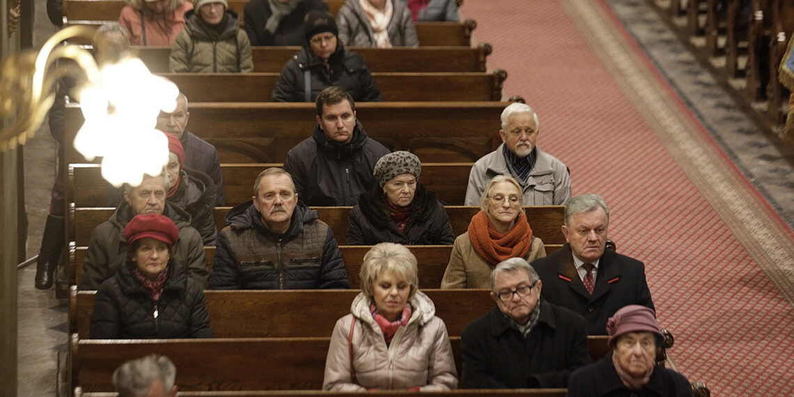 13.12.2023 Kielce. Katedra. Msza w rocznicę wprowadzenia stanu wojennego / Fot. Jarosław Kubalski - Radio Kielce