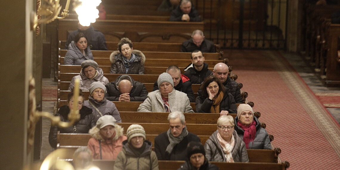 13.12.2023 Kielce. Katedra. Msza w rocznicę wprowadzenia stanu wojennego / Fot. Jarosław Kubalski - Radio Kielce