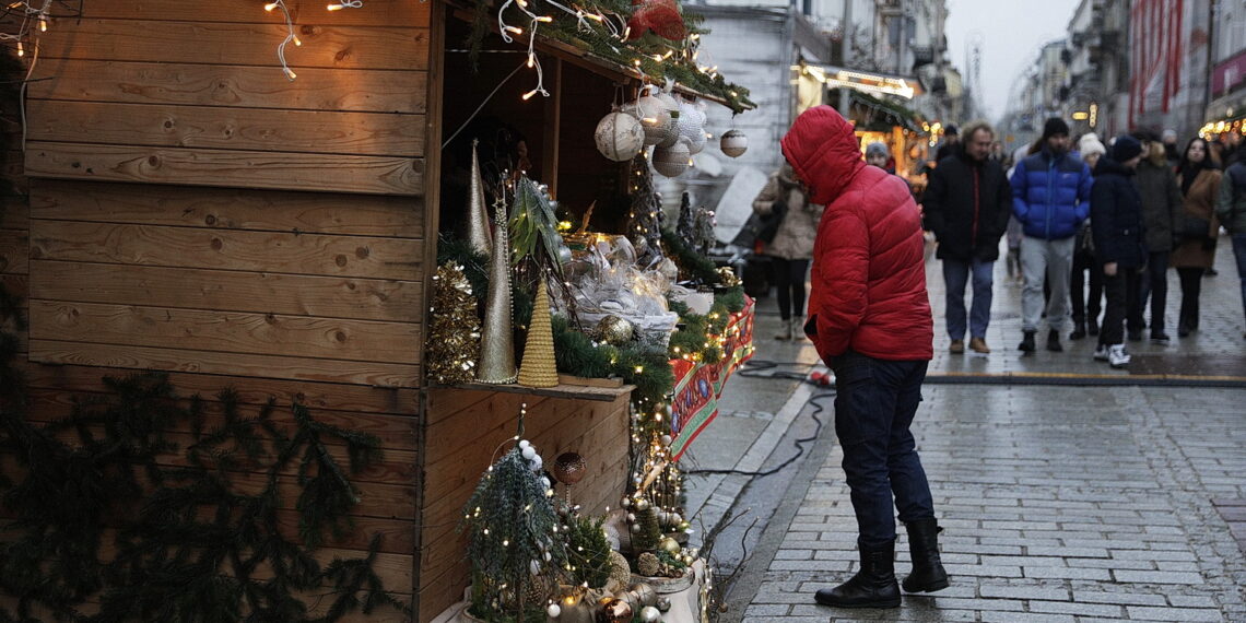 16.12.2023 Kielce. Jarmark Bożonarodzeniowy / Fot. Jarosław Kubalski - Radio Kielce