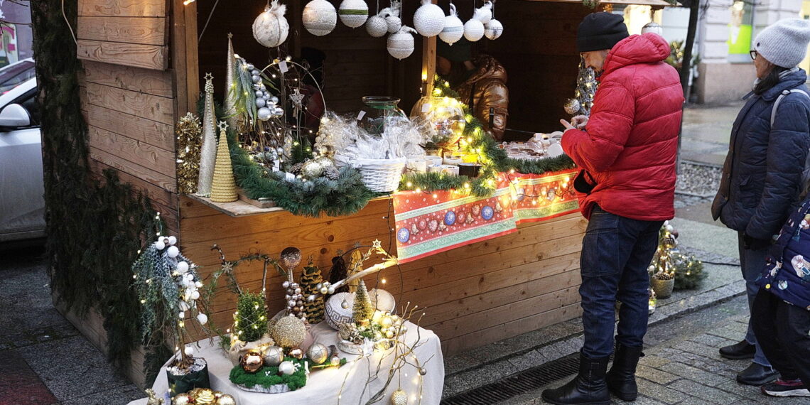 16.12.2023 Kielce. Jarmark Bożonarodzeniowy / Fot. Jarosław Kubalski - Radio Kielce