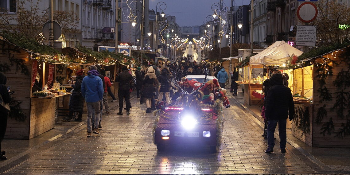 16.12.2023 Kielce. Jarmark Bożonarodzeniowy / Fot. Jarosław Kubalski - Radio Kielce