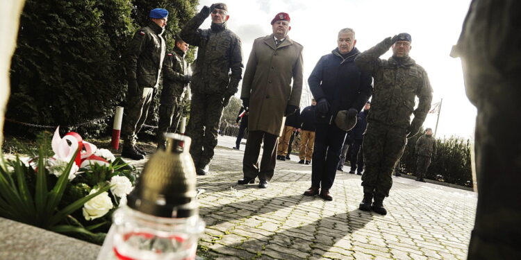 22.12.2023 Kielce. CPdMZ uroczystość z okazji Dnia Pamięci o Poległych i Zmarłych na Misjach i Operacjach Wojskowych poza Granicami Państwa / Fot. Jarosław Kubalski - Radio Kielce