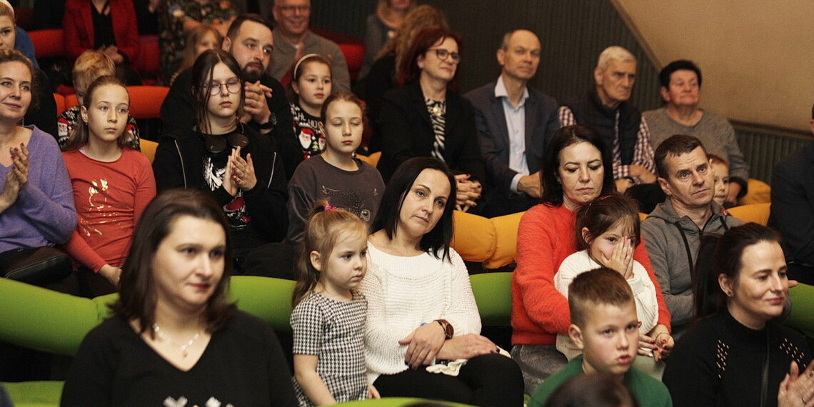 28.12.2023 Kielce. Teatr Lalki i Aktora "Kubuś. Gala 2. Plebiscytu Publiczności "Wystrzałowy Kubuś!” / Fot. Jarosław Kubalski - Radio Kielce