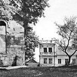 Węchadłów. Lata 1925-1930, Zbór Ariański (fragment po lewej) i dwór. / Źródło: fotopolska.eu