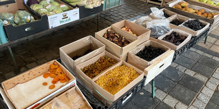 Ceny z sandomierskiego zieleniaka - Radio Kielce