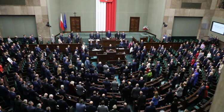 Sejm rozpoczął posiedzenie, zajmie się budżetem państwa na 2024 rok