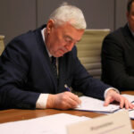 Miliony złotych nagród dla urzędników marszałka województwa