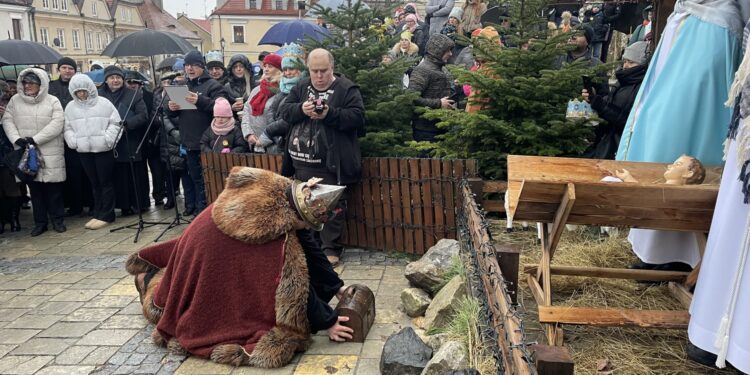 06.01.2024. Sandomierz. Orszak Trzech Króli / Fot. Grażyna Szlęzak - Radio Kielce