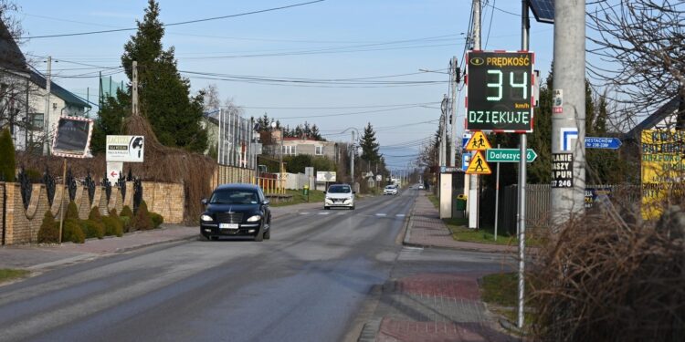 W powiecie kieleckim pojawią się radary mierzące prędkość. Zamiast kar będą upomnienia - Radio Kielce W powiecie kieleckim pojawią się radary mierzące prędkość. Zamiast kar będą upomnienia