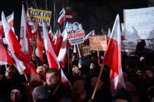 Posłowie podzieleni w ocenie marszu Zjednoczonej Prawicy