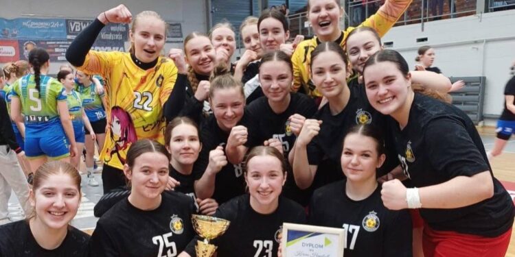 „Koroneczki” w ćwierćfinale mistrzostw Polski