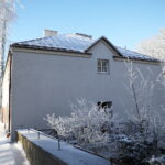 09.01.2024. Święty Krzyż. Budynek dawnego szpitalika. / Fot. Wiktor Taszłow - Radio Kielce