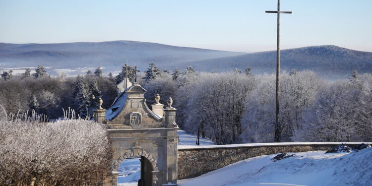 RYM SIĘ NIESIE PO POLU PO LESIE. „Moja Kielecczyzna” [POSŁUCHAJ] - Radio Kielce