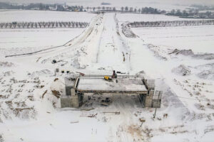 Zima na budowie obwodnicy Opatowa