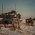 Czołgi Abrams na zimowym poligonie