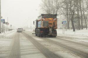 07.01.2024. Kielce. Zima na drogach / Fot. Jarosław Kubalski - Radio Kielce