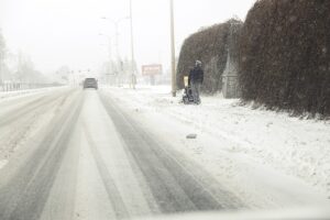 07.01.2024. Kielce. Zima na drogach / Fot. Jarosław Kubalski - Radio Kielce