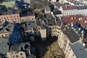 30.01.2024. Kielce. Kamienice przy ulicy Śniadeckich i Słowackiego / Fot. Jarosław Kubalski – Radio Kielce