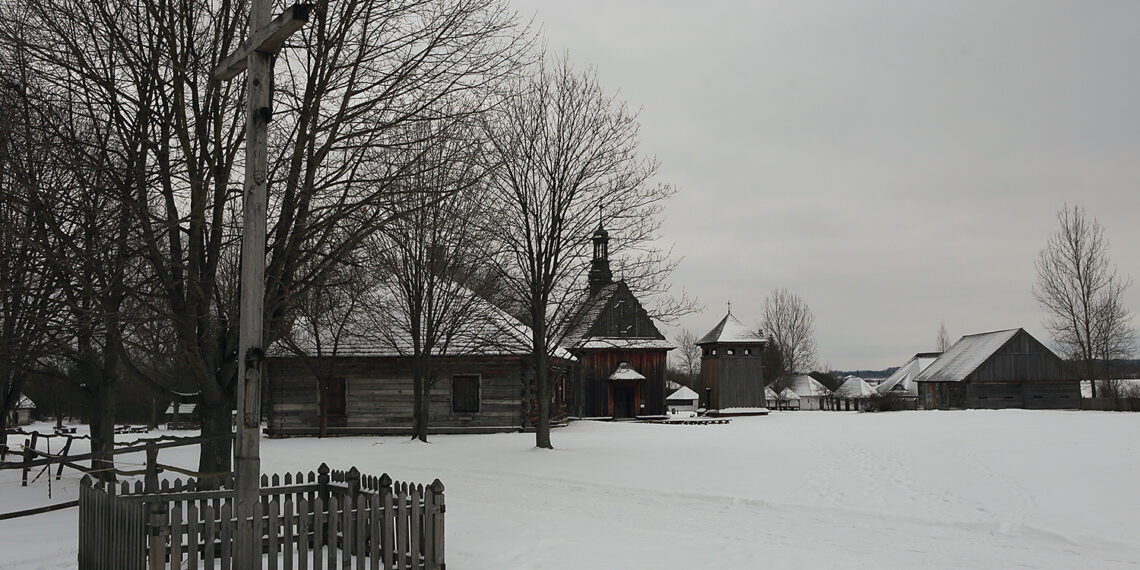 13.01.2024. Tokarnia. Park Etnograficzny w Tokarni / Fot. Robert Felczak – Radio Kielce