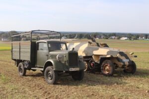 Ciężarówka z kolekcji konecczanina wykorzystywana w filmach - Radio Kielce