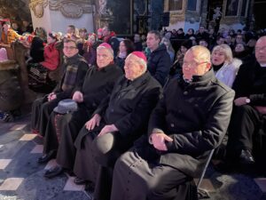 Radosne głosy dziecięce i młodzieżowe wypełniły sandomierską katedrę - Radio Kielce