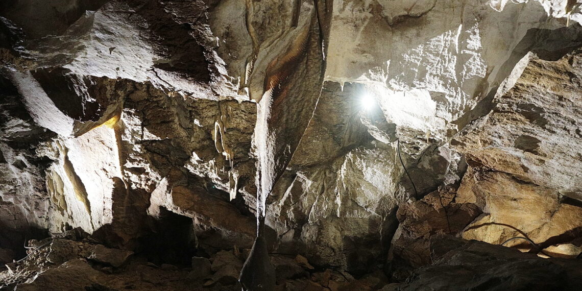 27.01.2024 Jaskinia Raj / Fot. Jarosław Kubalski - Radio Kielce