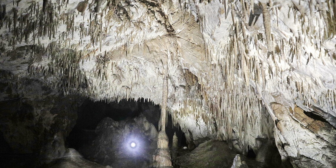 27.01.2024 Jaskinia Raj / Fot. Jarosław Kubalski - Radio Kielce