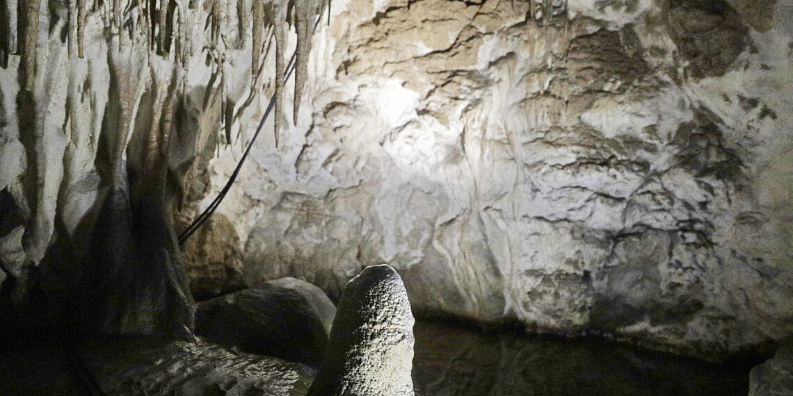 27.01.2024 Jaskinia Raj / Fot. Jarosław Kubalski - Radio Kielce