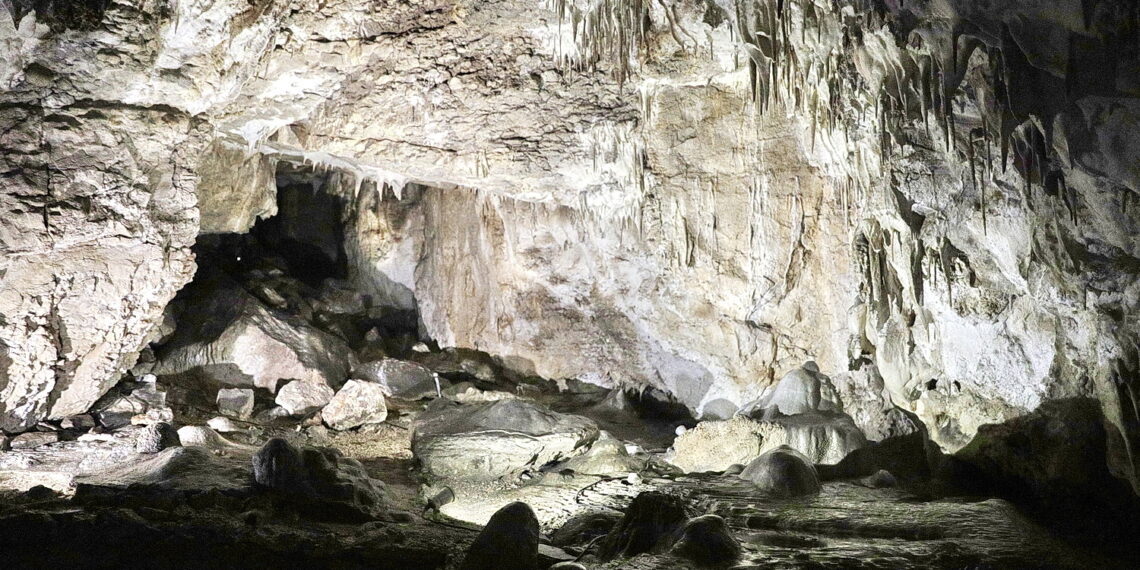 27.01.2024 Jaskinia Raj / Fot. Jarosław Kubalski - Radio Kielce