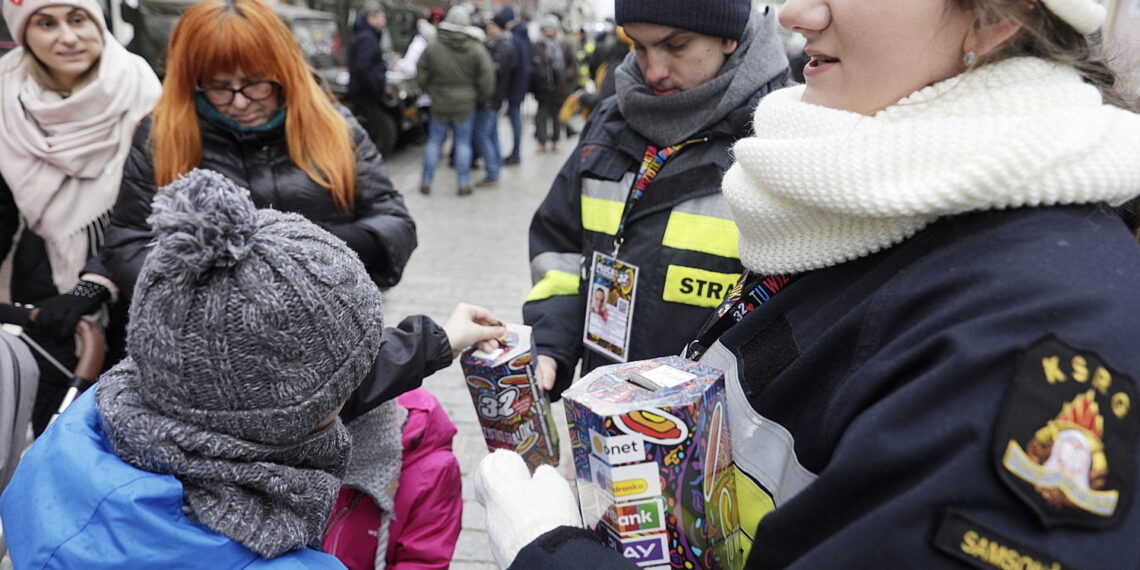 W Kielcach trwa wielkie kwestowanie wolontariuszy WOŚP