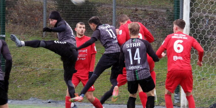 Star zaczął strzelać. 3:3 w sparingu z Lechią Tomaszów Mazowiecki