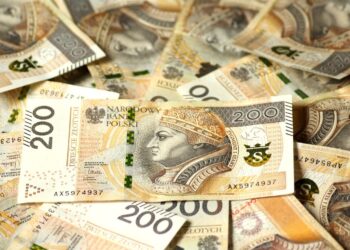 W 2023 roku rekordowe kwoty dla rolników z ARiMR - Radio Kielce