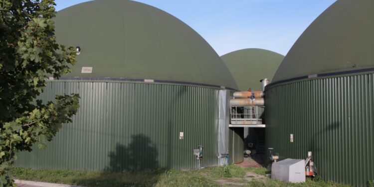 ARiMR zapowiada finansowe wsparcie dla inwestycji energetycznych na wsi - Radio Kielce