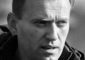 Na zdjęciu: Aleksiej Nawalny / autorstwa Mitya Aleshkovskiy - Ten plik jest pochodną pracą: Alexey Navalny (cropped).jpg, CC BY-SA 4.0, https://commons.wikimedia.org/w/index.php?curid=98998757