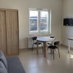 17.02.2024. Jędrzejów. Mieszkania chronione w budynku dawnego Kolejowego Domu Kultury / Fot. Michał Kita -Radio Kielce