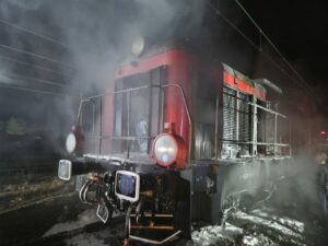 13.02.2024. Włoszczowice. Pożar lokomotywy / Fot. PSP Pińczów