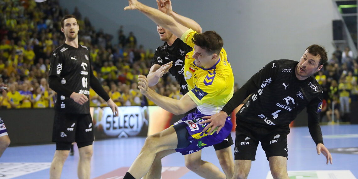 14.02.2024. Kielce. Mecz Ligi Mistrzów: Industria Kielce - THW Kiel. / Fot. Wiktor Taszłow - Radio Kielce
