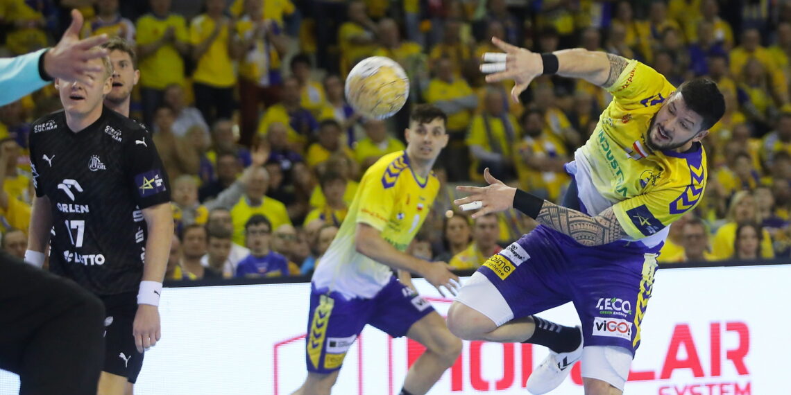 14.02.2024. Kielce. Mecz Ligi Mistrzów: Industria Kielce - THW Kiel. / Fot. Wiktor Taszłow - Radio Kielce
